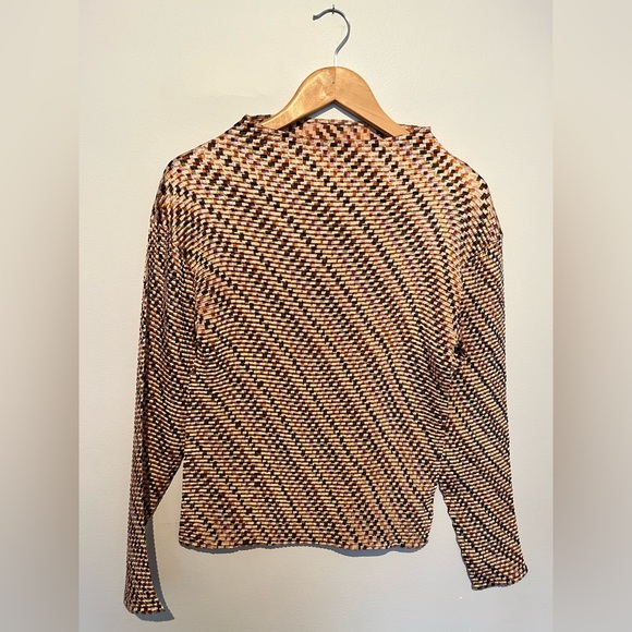 Vintage pleated long sleeve shirt - Picture 1 of 4